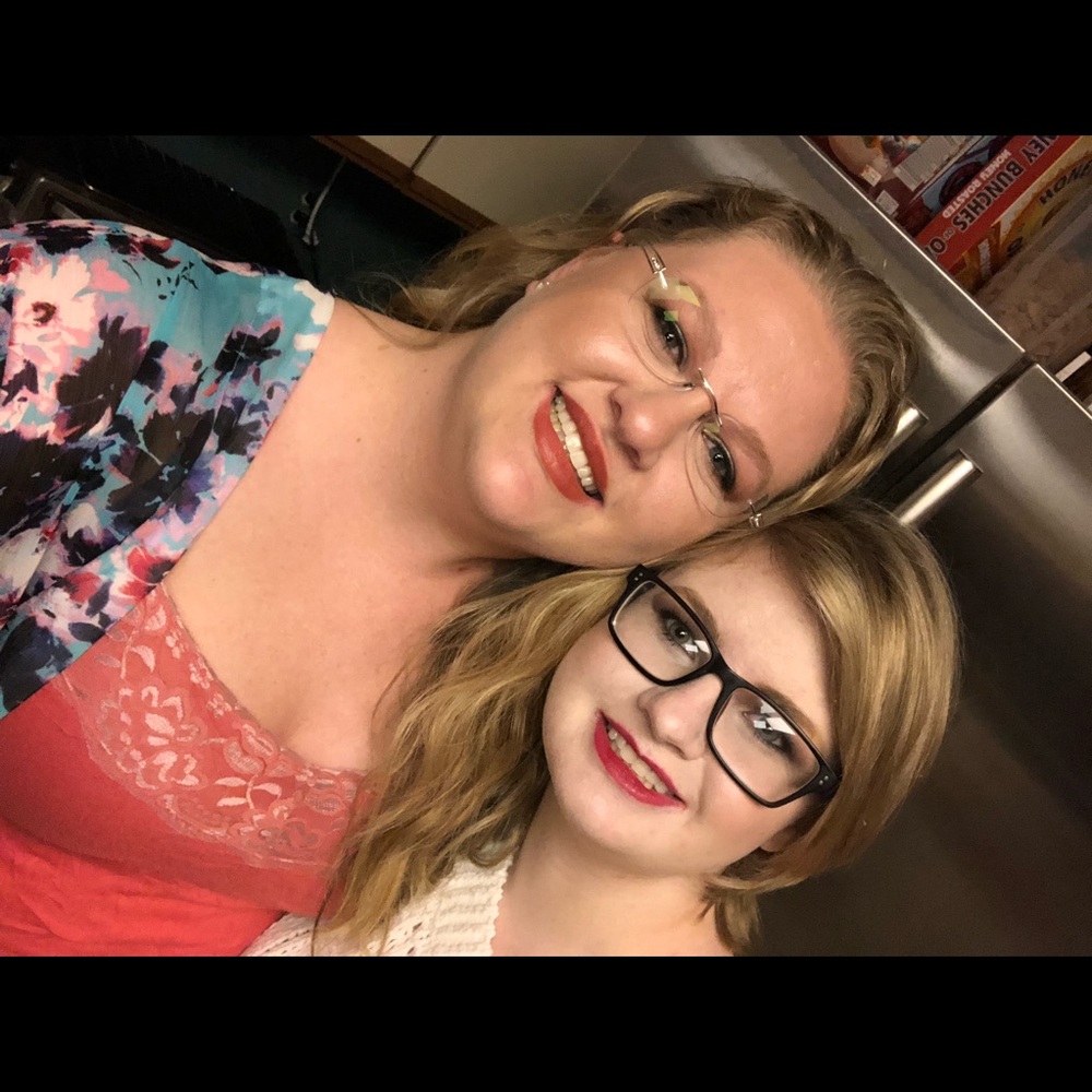 Meet your Posher, Amber